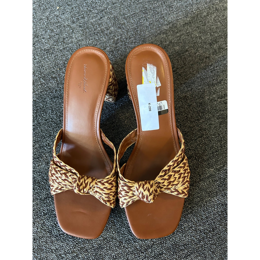 K-300 Universal Thread Women's Size 11 Woven Block Heel Sandals With Knot