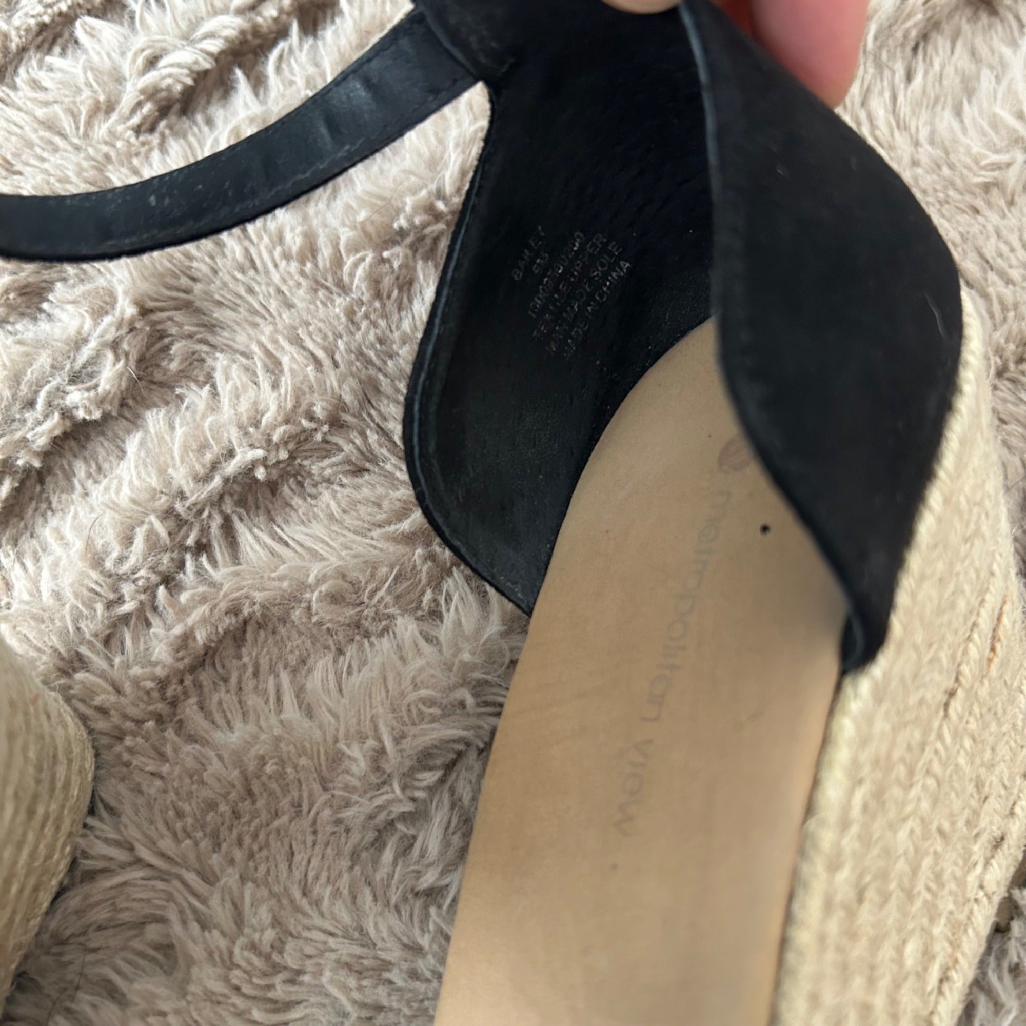 DG-180 Metropolitan View Women's Size 9 Black Espadrille Wedge Sandals