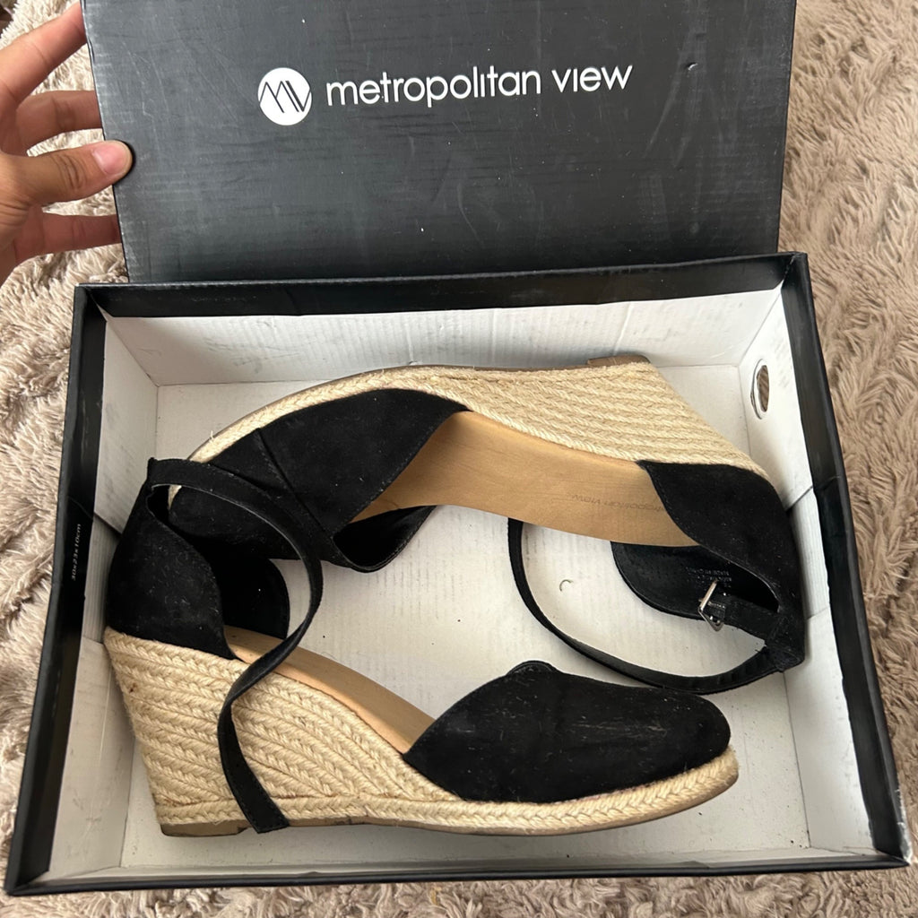 DG-180 Metropolitan View Women's Size 9 Black Espadrille Wedge Sandals