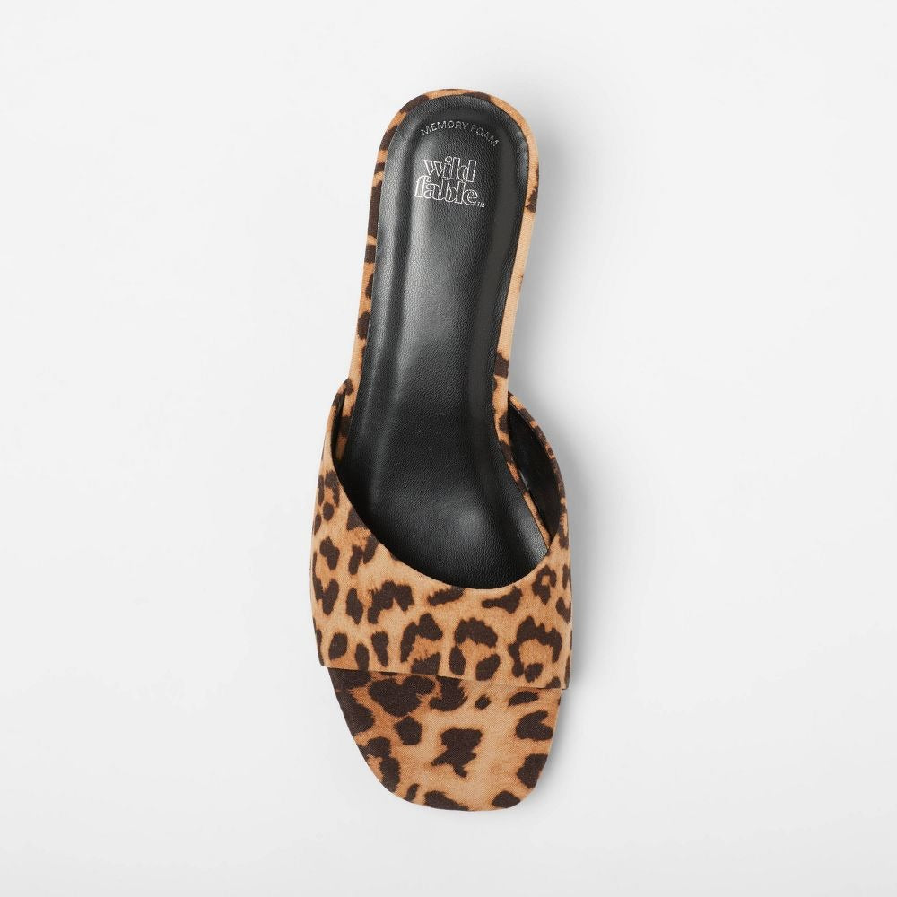 K-6 Wild Fable Size 6.5 Hayley Sandals in a Leopard Print Memory Foam Insoles