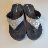 Cammie Stylish Women Size 7 Black Wedge  Flip Flop Sandals W/ Silver Rhinestones