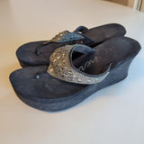 Sketchers Women Size 6 Black Wedge Flip Flop Sandals With Silver Rhinestones