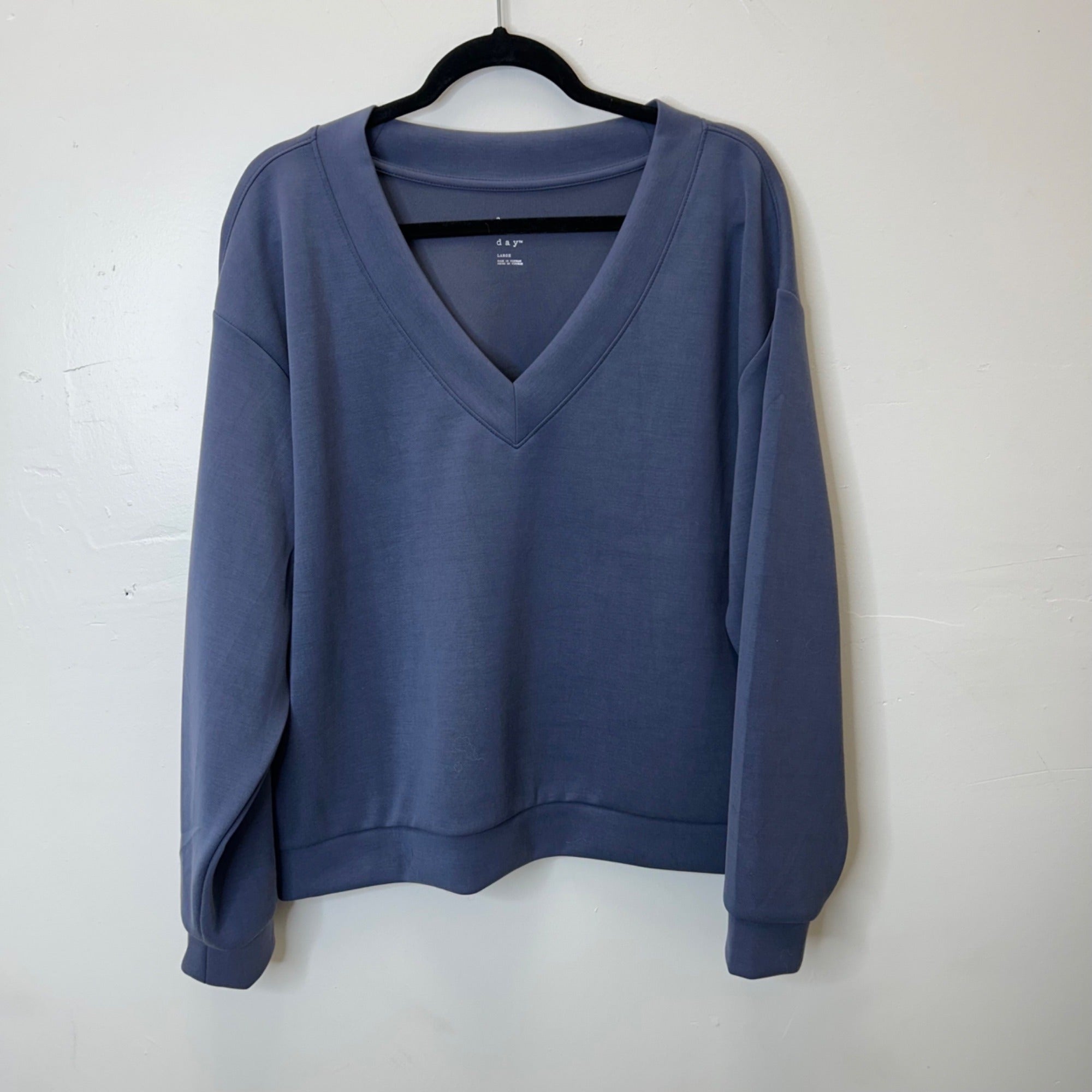 K-96 A New Day Women's Sandwash Blue Sweatshirt Size Large