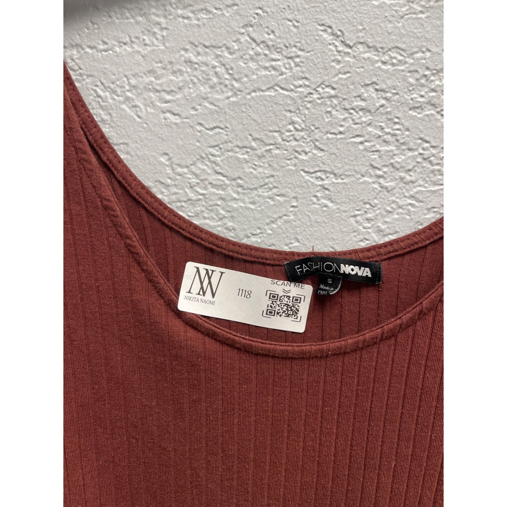 #1118 Fashion Nova S Burgundy Ribbed Long Sleeve Bodycon Midi Dress