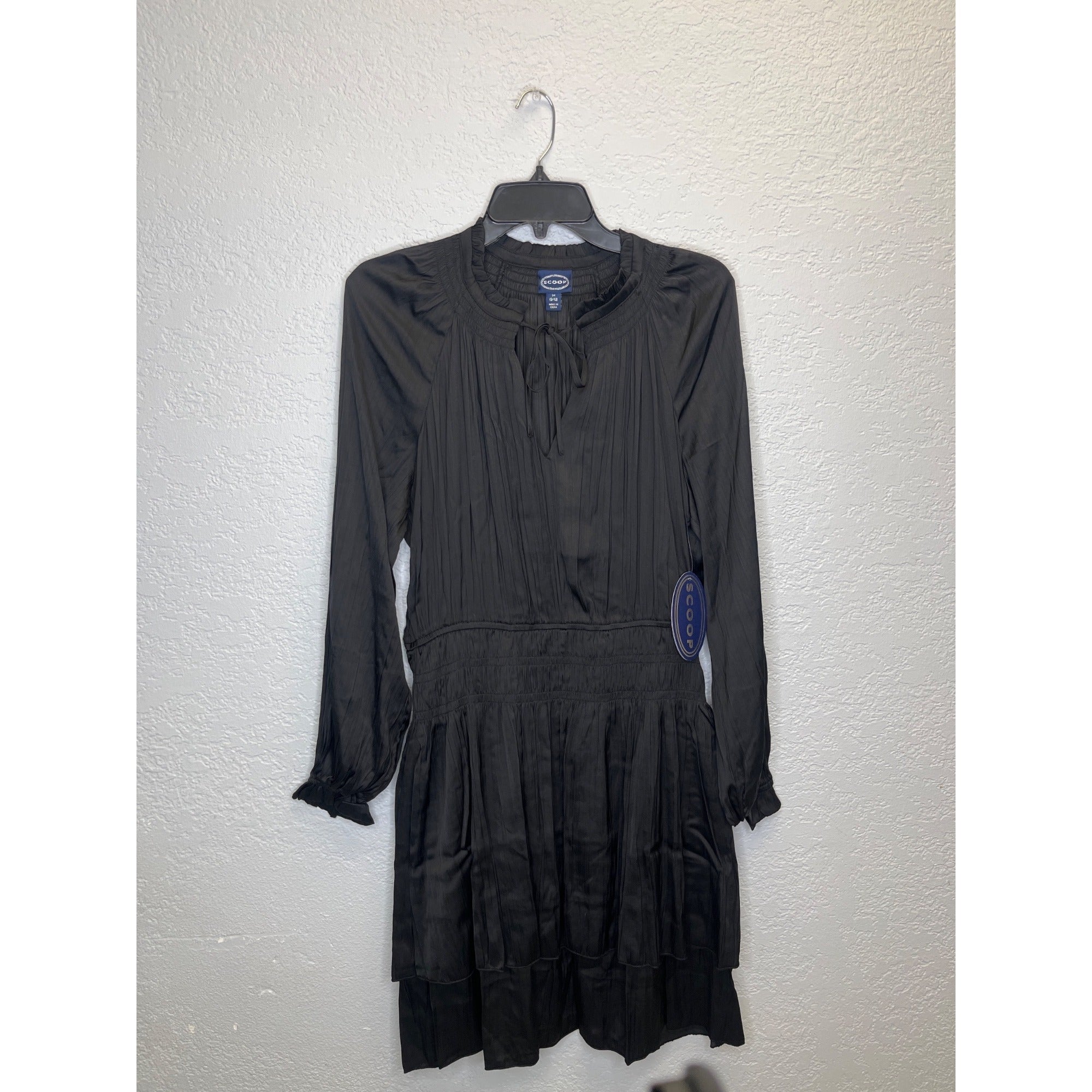 #1173 Scoop Women's Size Medium Black Pleated Satin Dress