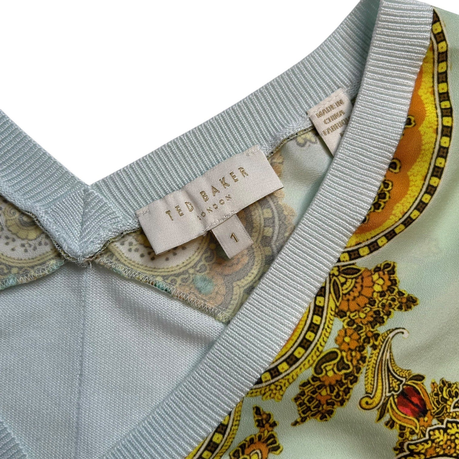 Ted Baker London Women's Size 1 Gold on Green Paisley Print V-Neck Short Sleeves Top