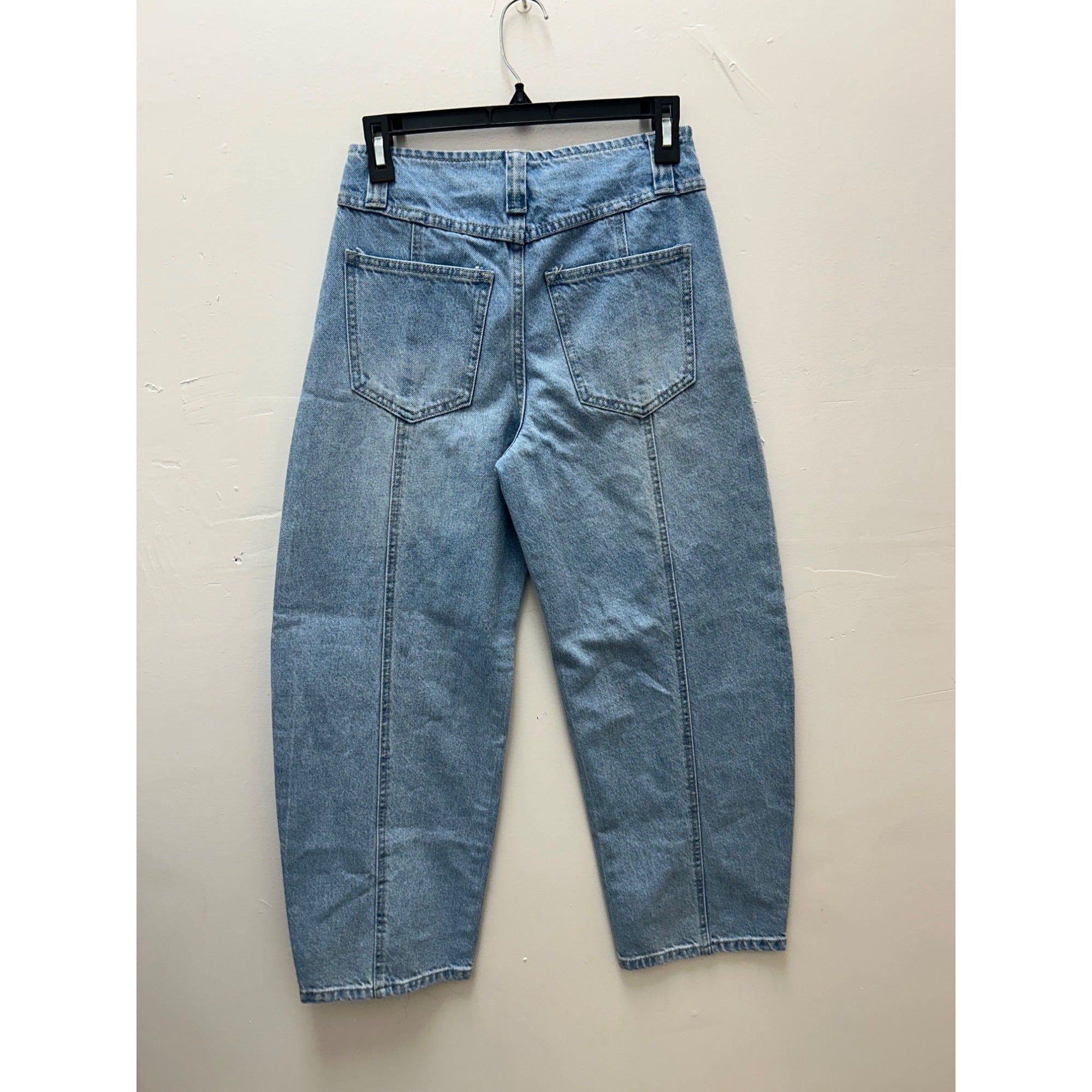 K-235 Universal Thread Light Wash High-Waisted Tapered Jeans Women's Size 00