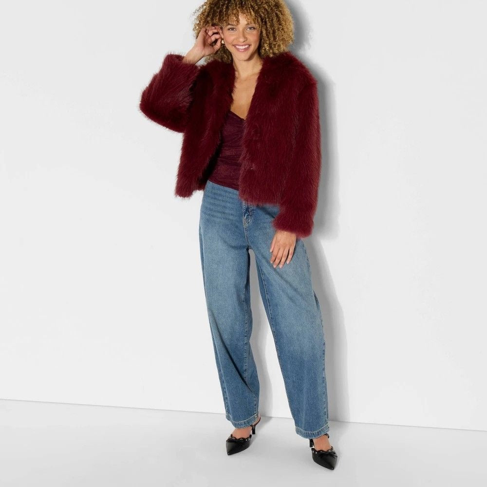 K-89 Wild Fable Women's XS Short Faux Fur Jacket - Burgundy