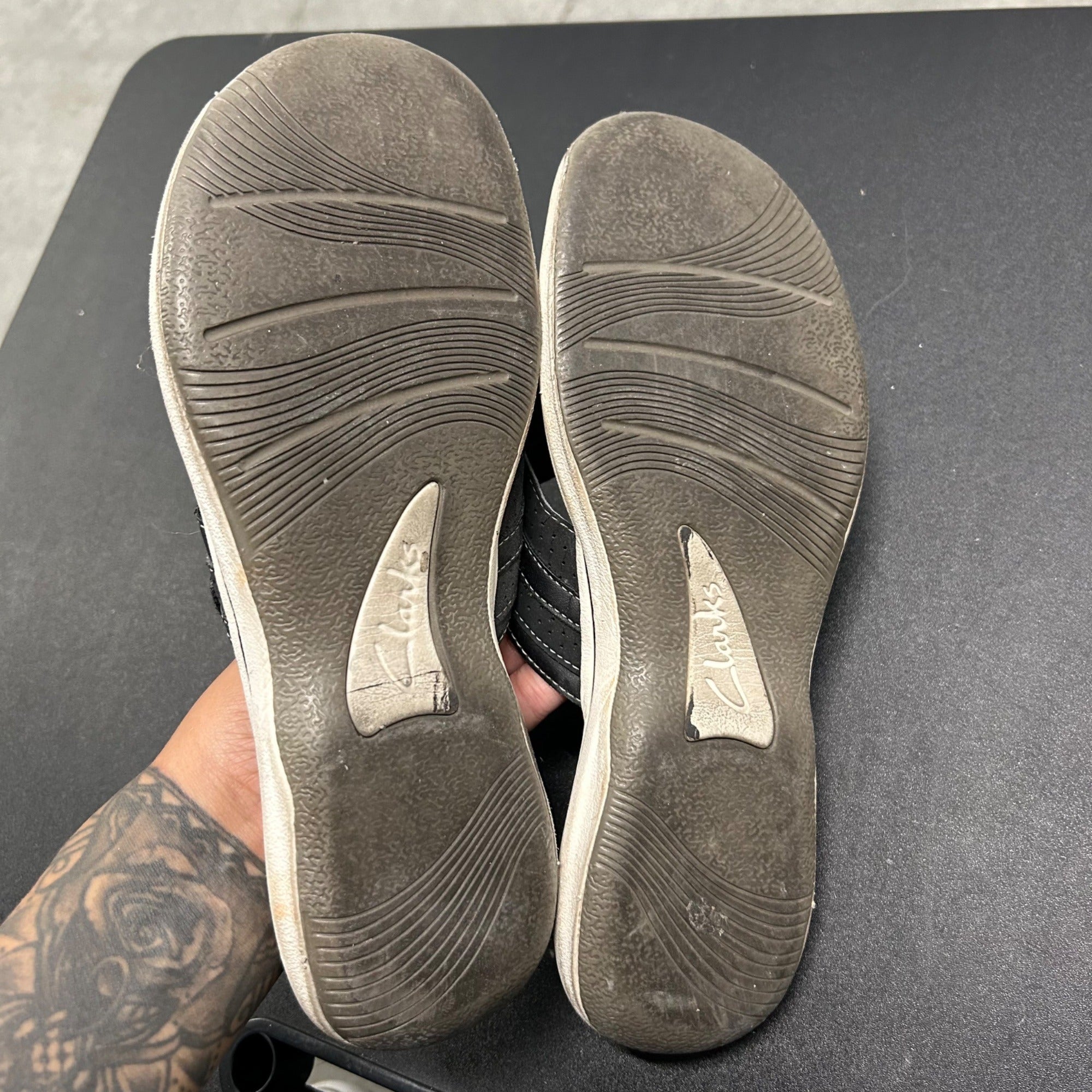 Clarks Loud Steppers Women's Slide Sandals Size 9 Black & Gray