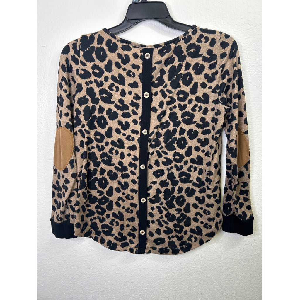#1073 Pink Clover Leopard Print Long Sleeve Button-Back Top Women's Size M