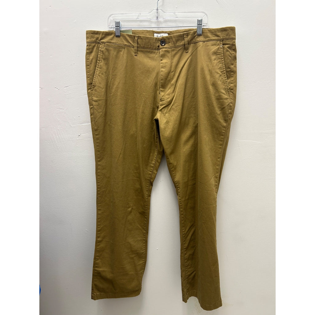 K-236 Goodfellow & Co Every Wear Stretch Straight Chino Pants Brown Men's 42x32