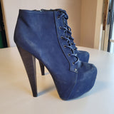 Qupid Women's Size 7.5 Blue Faux Suede Platform Ankle Booties Stiletto Heels