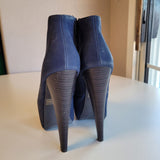 Qupid Women's Size 7.5 Blue Faux Suede Platform Ankle Booties Stiletto Heels