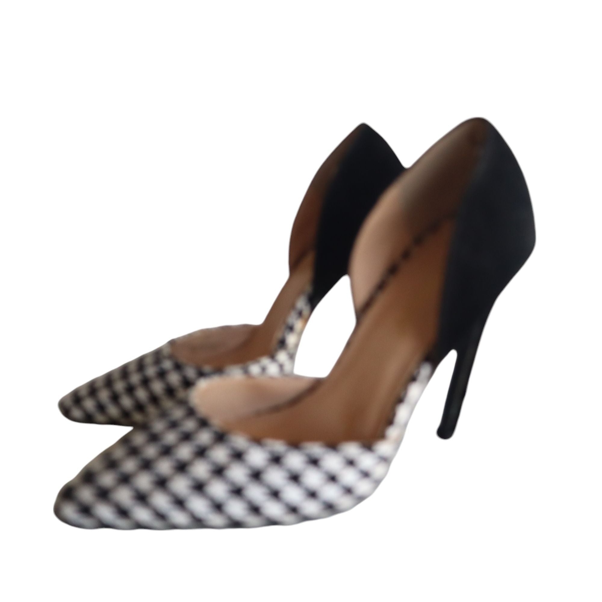 Liliana Women's Size 7 Black and White Pointed Toe Stiletto Heels
