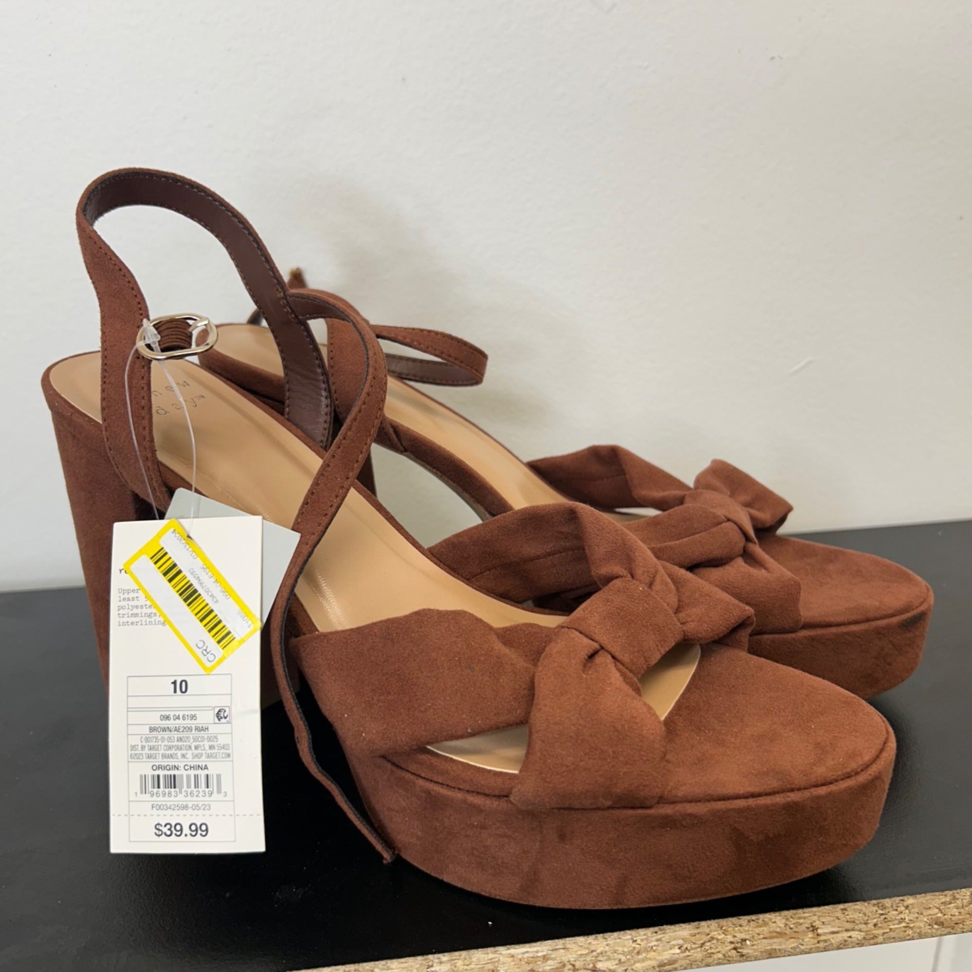 K-34 A New Day Women's Riah Platform Heels in a Brown Faux Suede Size 10
