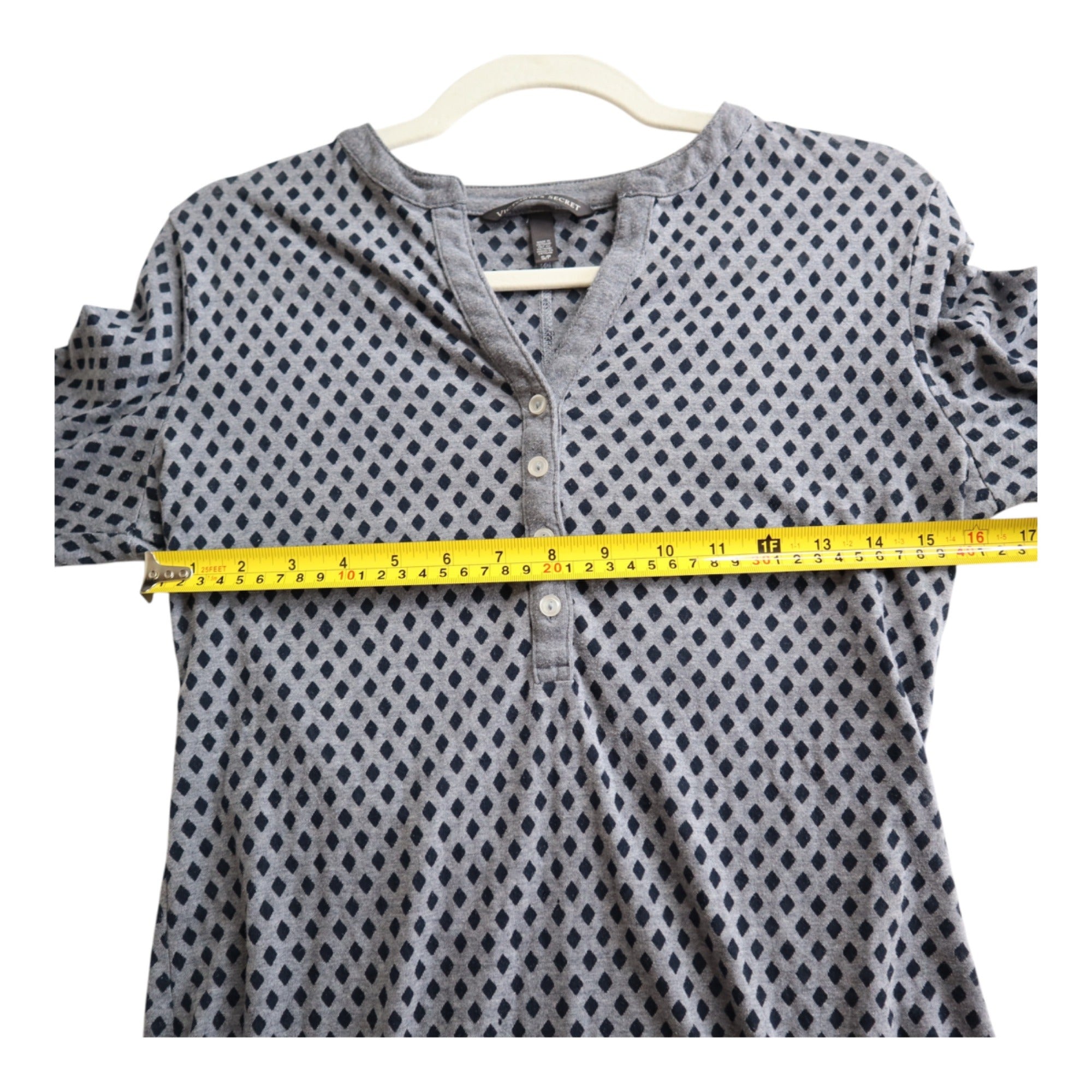 Victoria's Secret Gray V-Neck Half Button Up Elbow Length T-Shirt Size Small