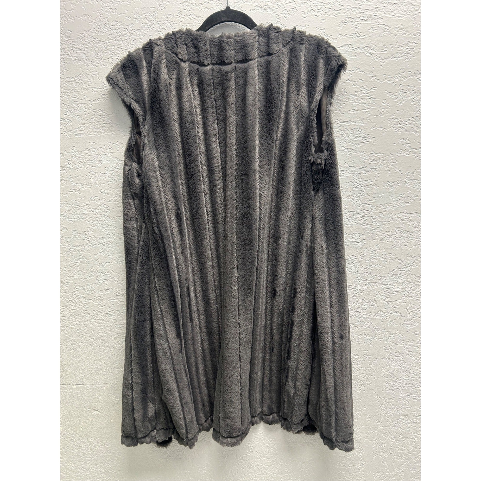 Slinky Brand Women’s Medium Gray Faux Fur Long Duster Vest