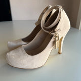 Just Fab "Repunzel" Nude Tan Closed Toe Pumps, 4" Heels Women's Size 6.5