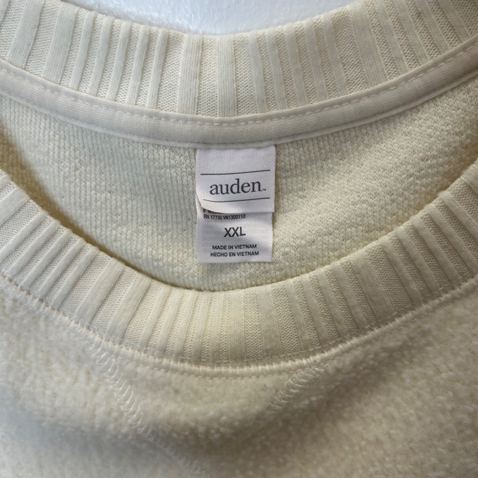 K-98 Auden Women's Teddy Pullover Sweatshirt - White Size XXL