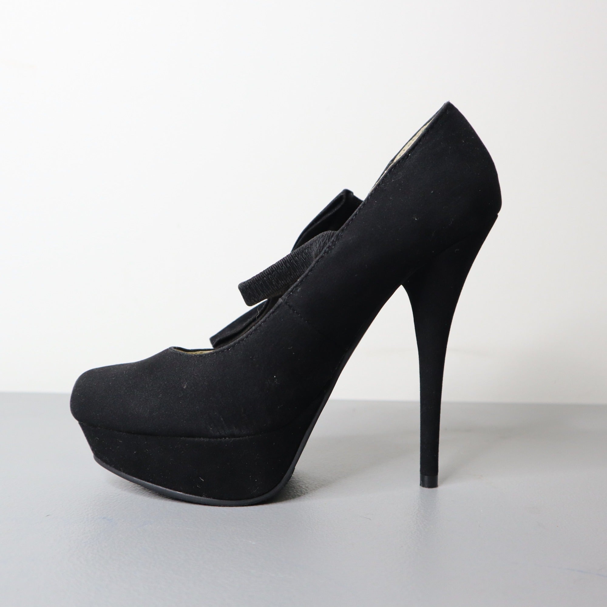 Bumper Black Suede Platform High Heels With Bow Accent Size 7