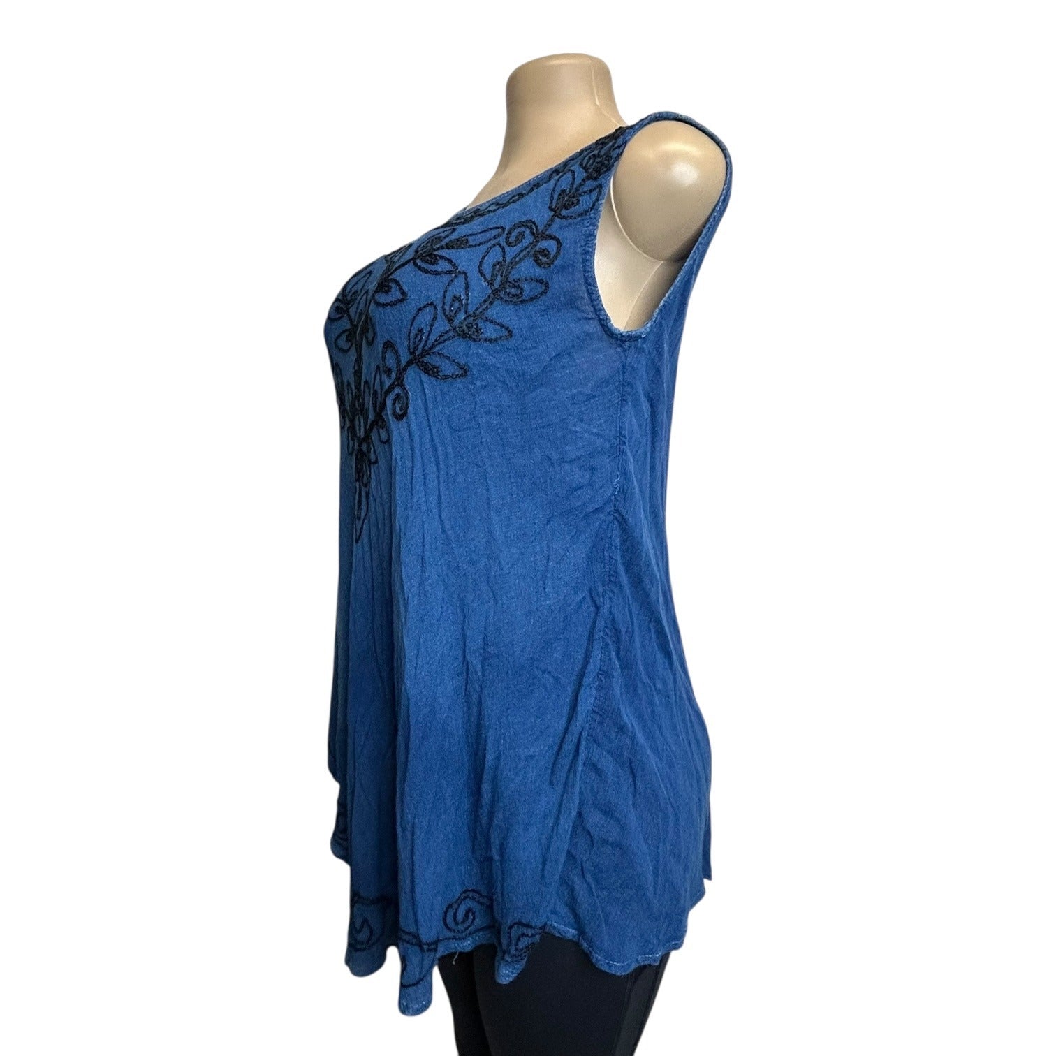 DG-101 Emily Stacy Women's Small Blue Embroidered Sleeveless Tunic Top