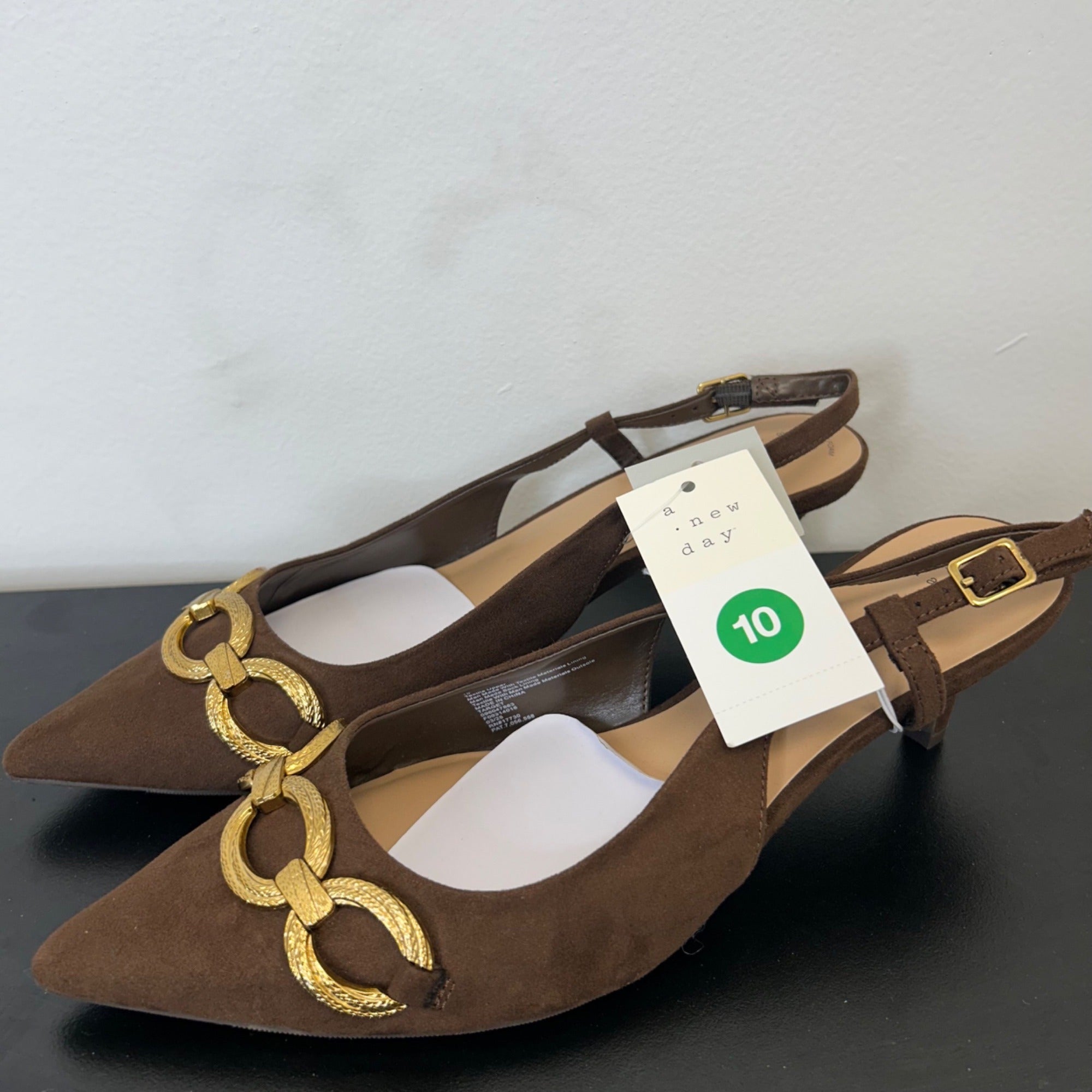 K-25 A New Day Size 10 Tabitha Oversized Chain Sling Back Heels in Brown Suede