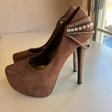 Speed Limit 98 Women's 7.5 Brown Suede Rhinestone Embellished Platform Stilettos