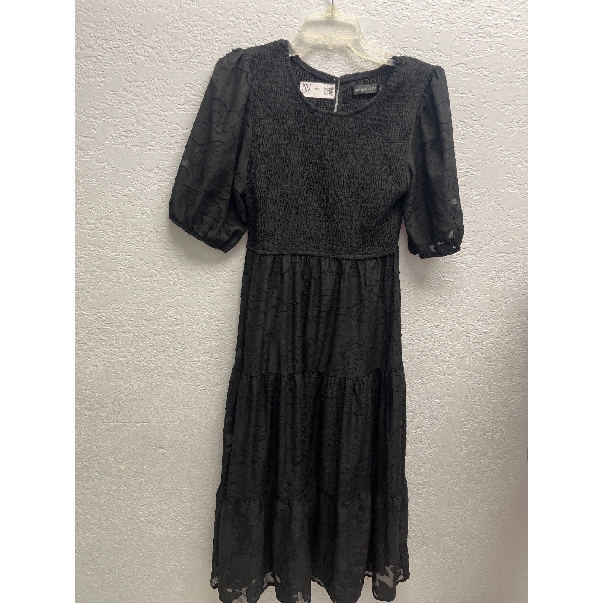 #1114 Merokeety Size M Black Floral Smocked Tiered Midi Dress