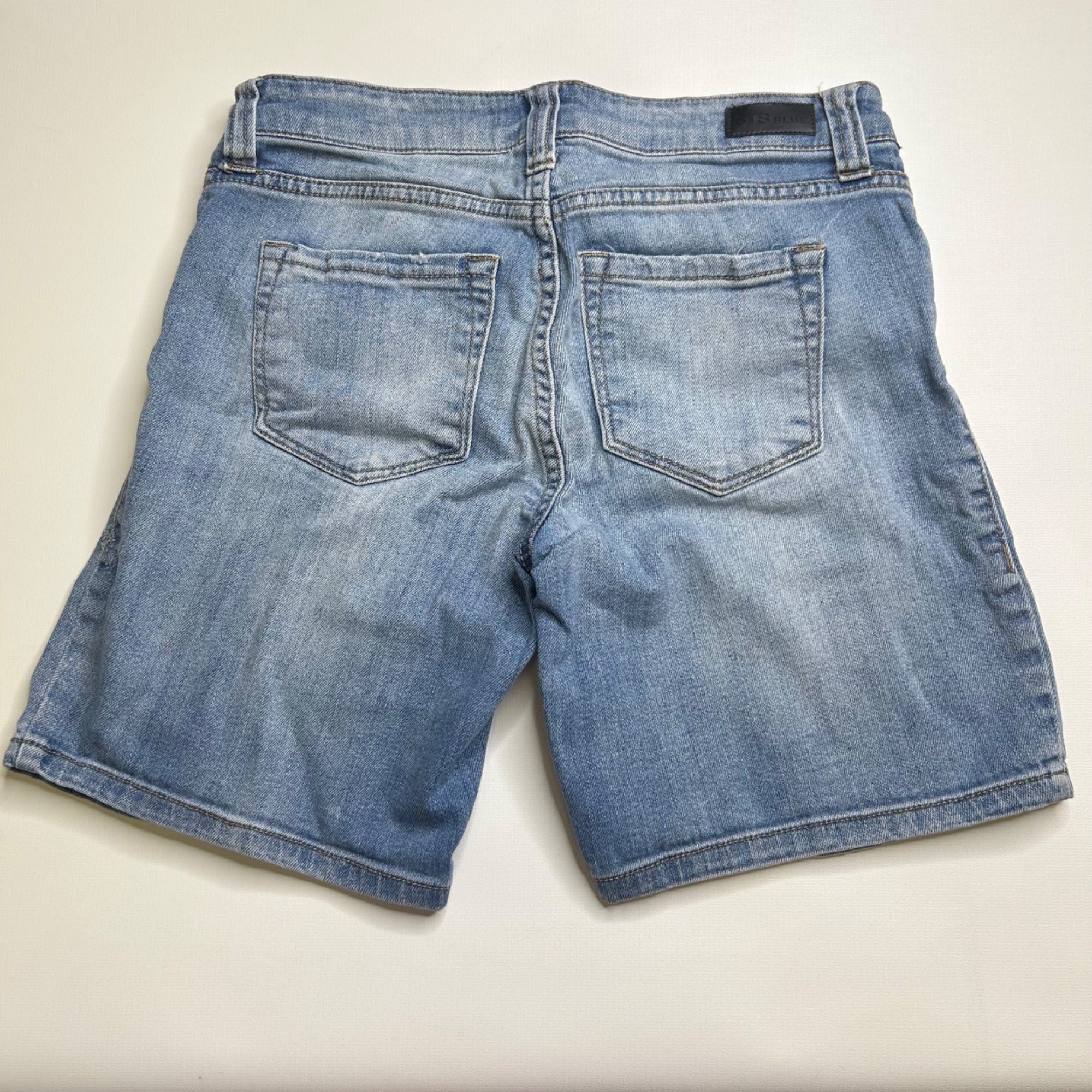 #961 STS Blue Size 1 Distressed Light Wash Denim Shorts With Raw Hem