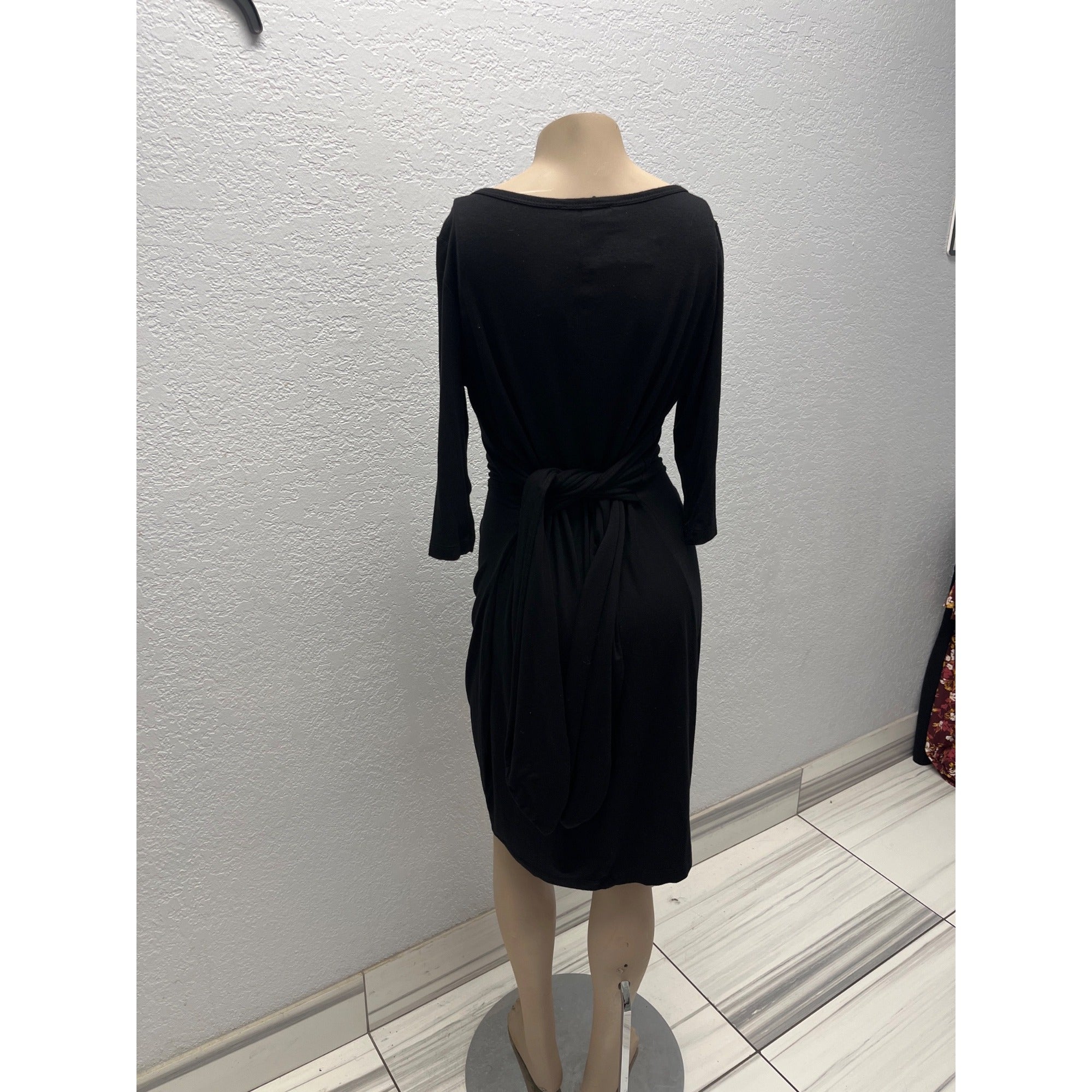 #1125 Karen Kane Size M Black Dress W/ Waist Tie Scoop Neck Pleated Skirt