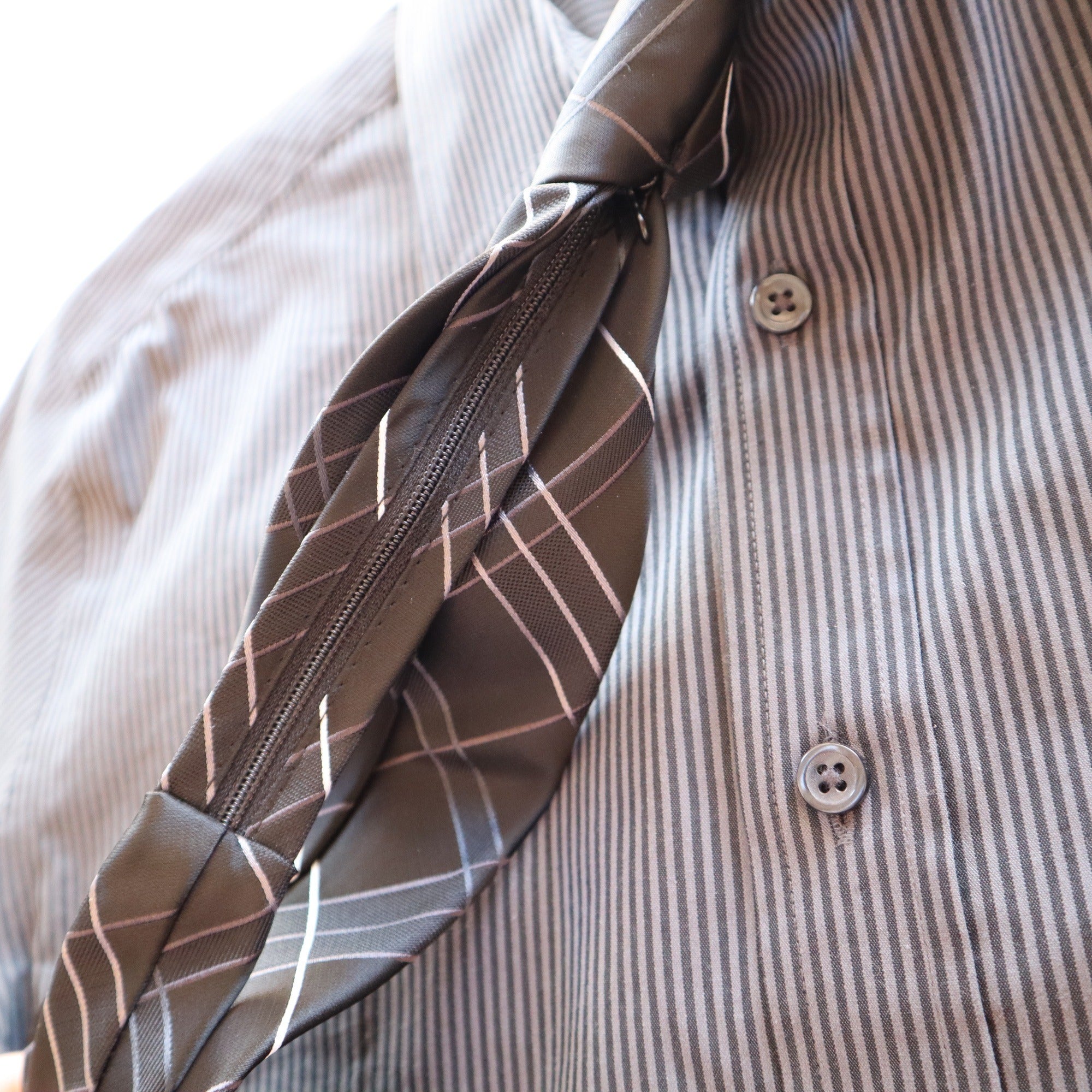 George Classic Fit Mens Dress Shirt Small Gray Stripe With Matching Zipper Tie
