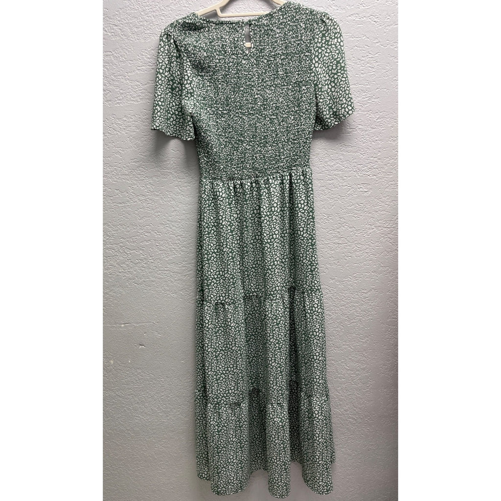 #1127 Zattcas XS Sage Green Floral Smocked Tiered Maxi Dress