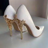 Shoe Dazzle "Esperanza" Glam Pumps White Gold Closed Pointed Toes Heels Size 6.5